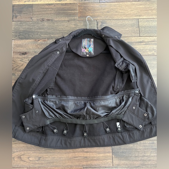 Neff Black Snowboarding Jacket - Small - Picture 6 of 9